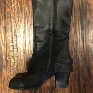 Knee high black boot